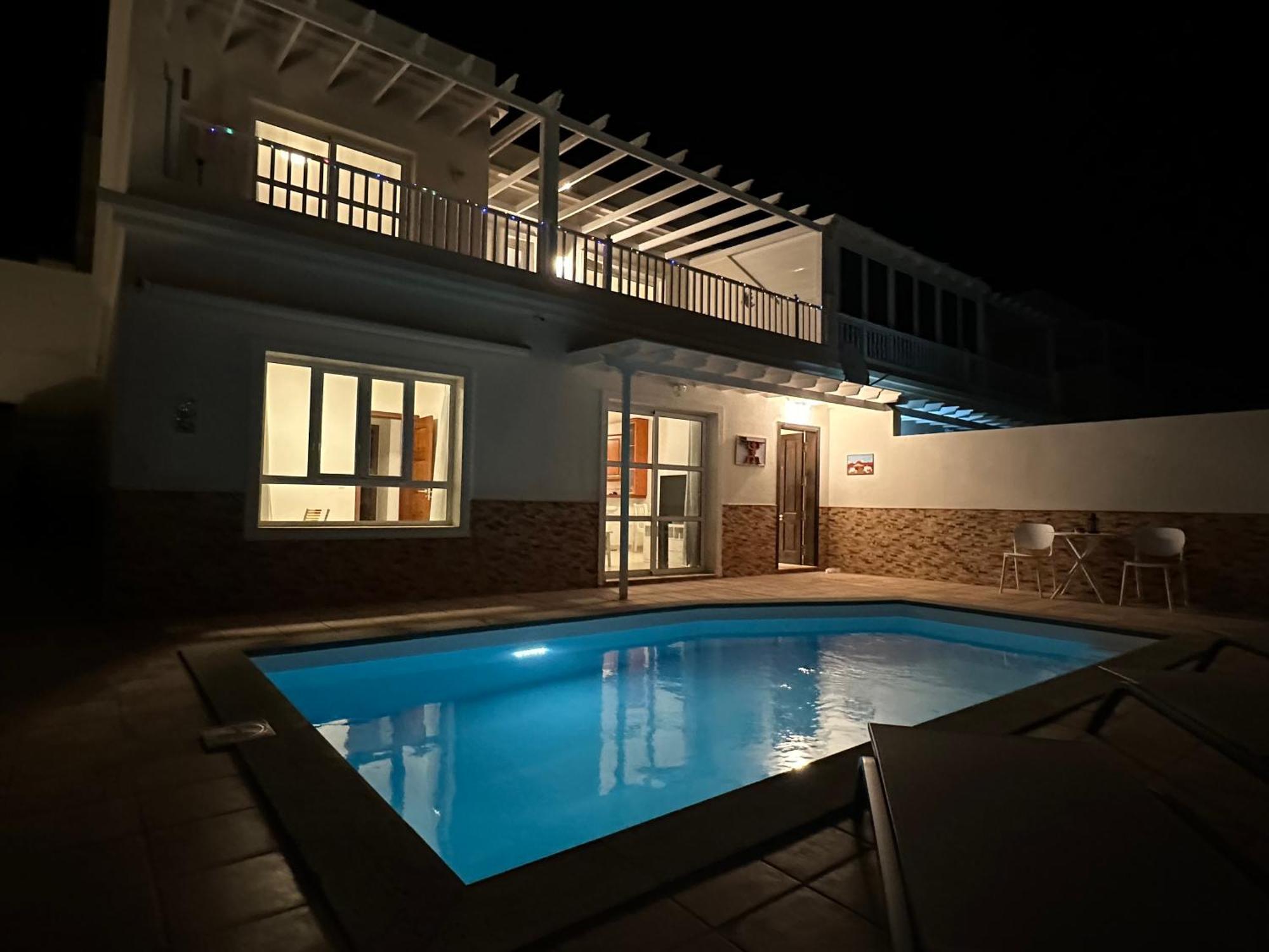 Villa Crotos 科斯塔特吉塞 外观 照片